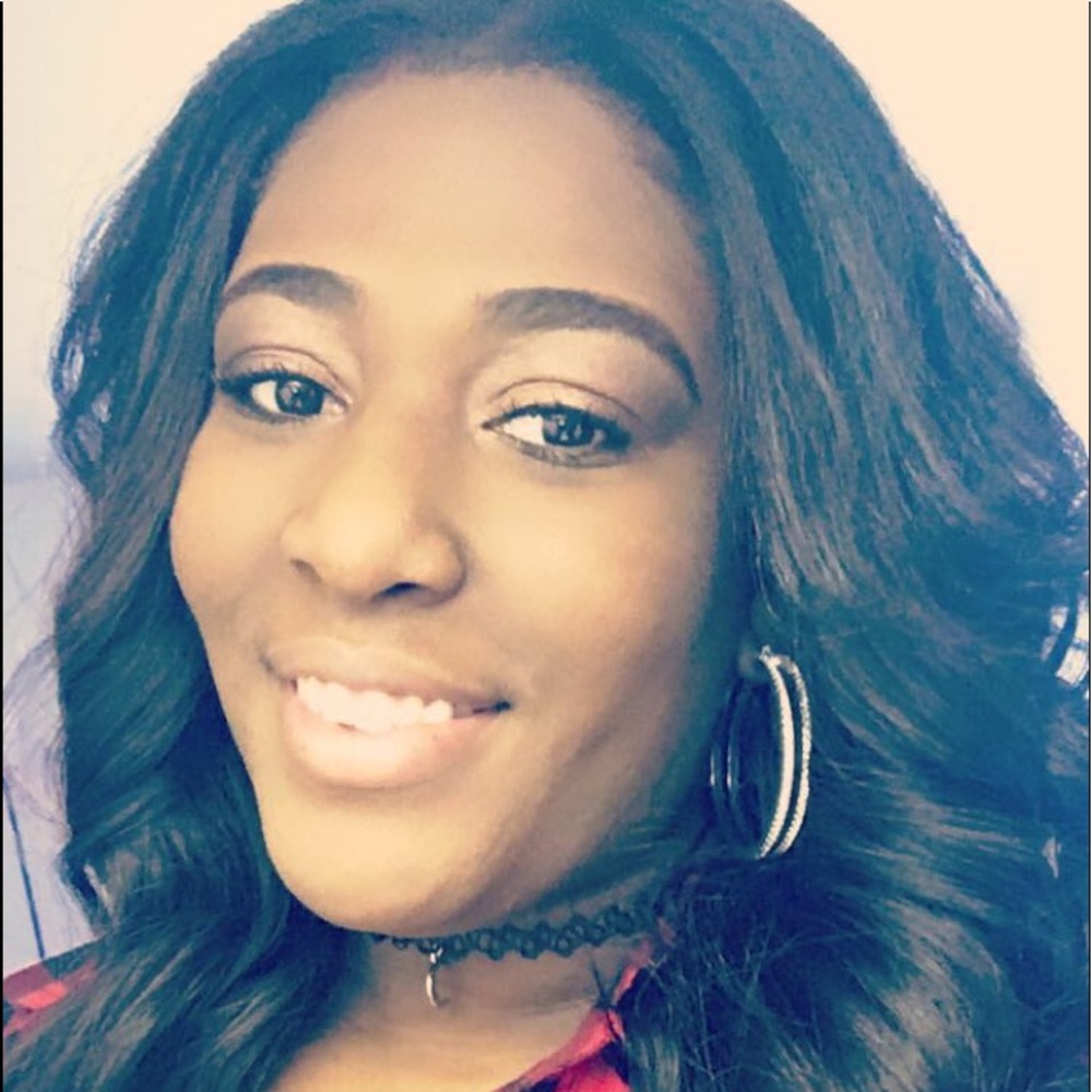 Meet your Posher, Demi